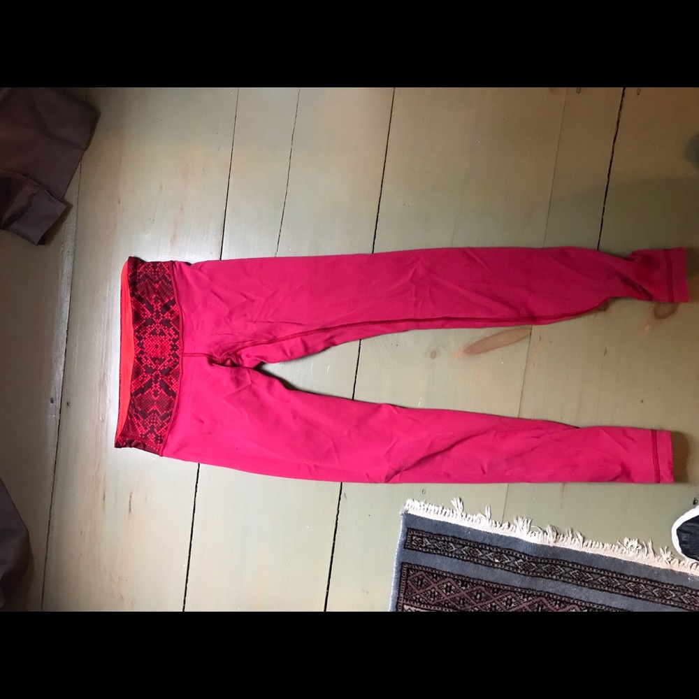 Lululemon reversible red to orange wunder under